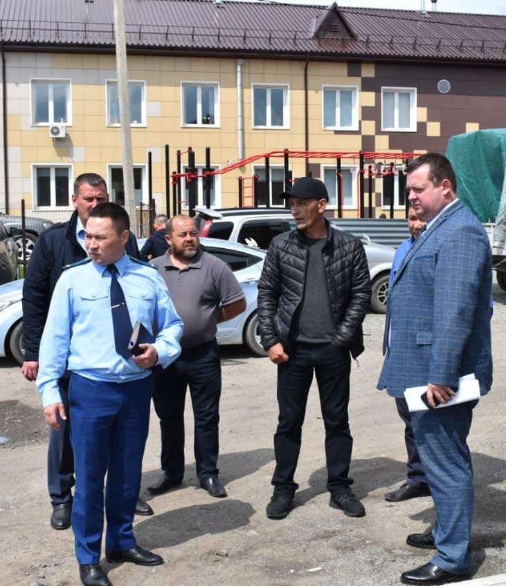 В Кызыл-Озеке готовятся к открытию отремонтированная школа и новый детский сад 