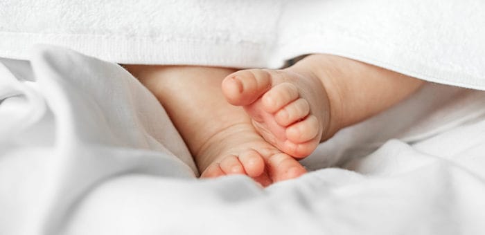 На Алтае выплату при рождении ребенка получили более 350 семей