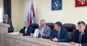 Власти и общественность высказались против создания ООПТ на хребте Чихачева Власти и общественность высказались против создания ООПТ на хребте Чихачева