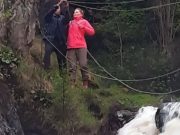 В Улаганском районе туристов пришлось эвакуировать через разлившийся горный ручей В Улаганском районе туристов пришлось эвакуировать через разлившийся горный ручей