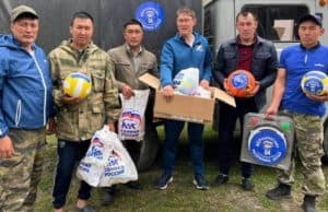 «Единая Россия» оказала помощь жителям пострадавшей от паводка Балыкчи «Единая Россия» оказала помощь жителям пострадавшей от паводка Балыкчи