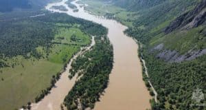Уровень воды в реке Чулышман за сутки снизился на 14 см