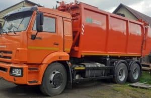 В Усть-Канском и Турочакском районах появились новые мусоровозы