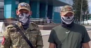 Бойцов с Алтая проводили на спецоперацию после отпуска Бойцов с Алтая проводили на СВО после отпуска