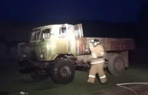 Житель Мендур-Соккона решил спалить свой грузовик