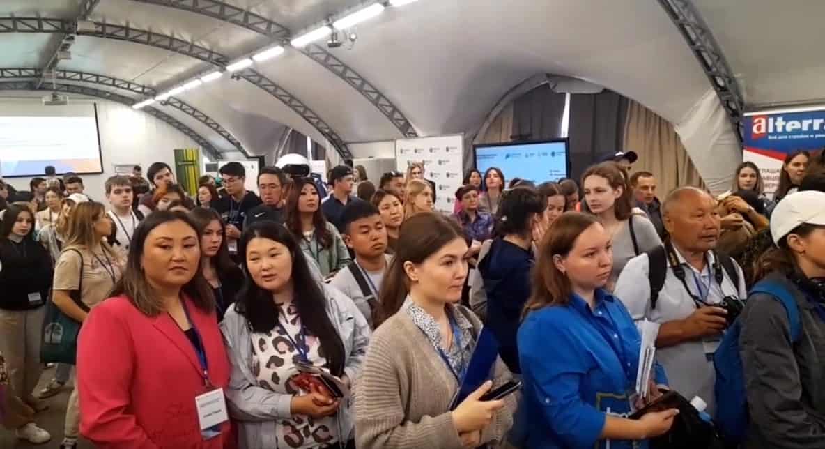 В Майминском районе прошла ярмарка трудоустройства «Работа России. Время возможностей» 