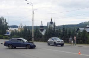 24-летняя сельчанка устроила ДТП в Горно-Алтайске 24-летняя сельчанка устроила ДТП в Горно-Алтайске