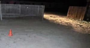 Сельчанка, заезжая во двор дома, сбила двухлетнюю девочку