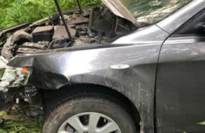 Житель Барнаула разогнался на Camry и слетел в кювет на Чуйском тракте