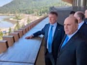 Михаилу Мишустину провели экскурсию по курорту «Манжерок»