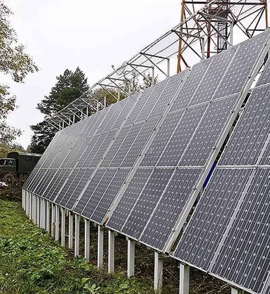 Солнечные батареи базовой станции билайна в Краснодарском крае