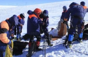 В районе ущелья Актру заработал сезонный спасательный пост В районе ущелья Актру заработал сезонный спасательный пост