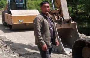 В Улаганском районе проверили ход строительства ключевой автодороги В Улаганском районе проверили ход строительства ключевой автодороги