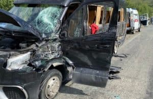 В ДТП в Чемальском районе погибла пожилая туристка из Казани В ДТП в Чемальском районе погибла пожилая туристка из Казани