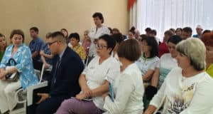 Глава Минздрава встретился с коллективом ресбольницы: поговорили о зарплатах и дефиците кадров Глава Минздрава встретился с коллективом ресбольницы: поговорили о зарплатах и дефиците кадров