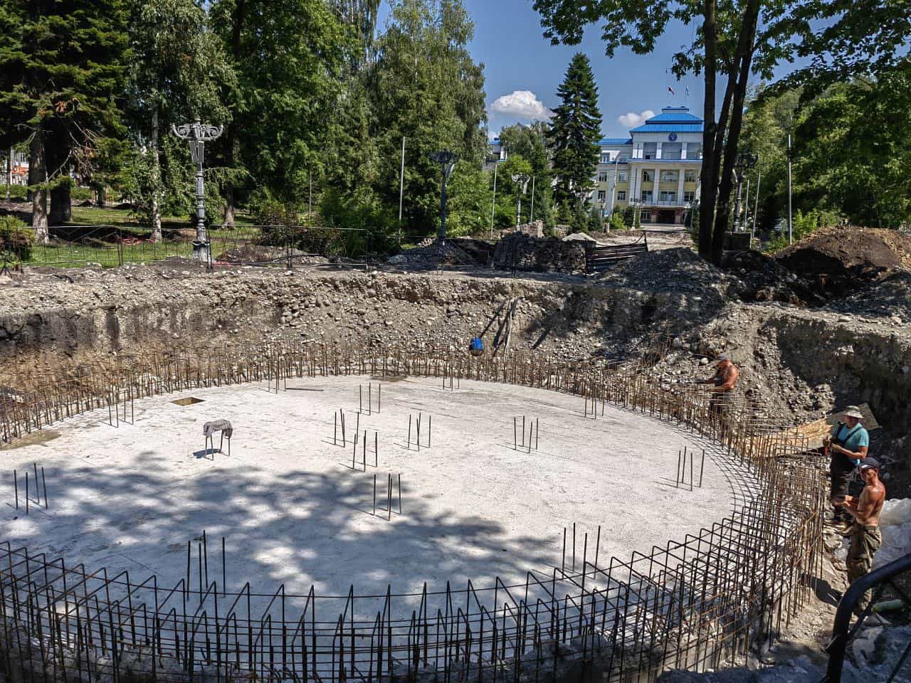 Основные работы на центральной площади Горно-Алтайска должны завершить ко Дню города 