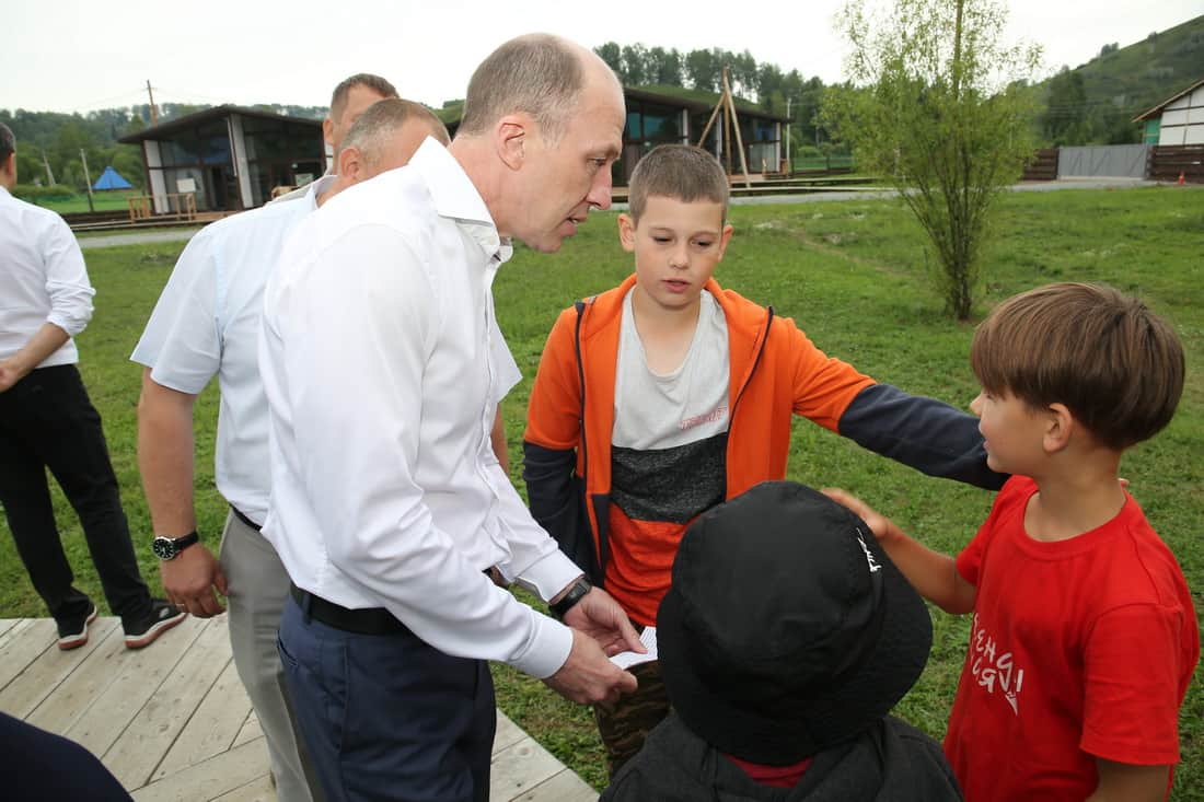 Олег Хорохордин навестил детей из ЛНР в лагере «Кедровый»