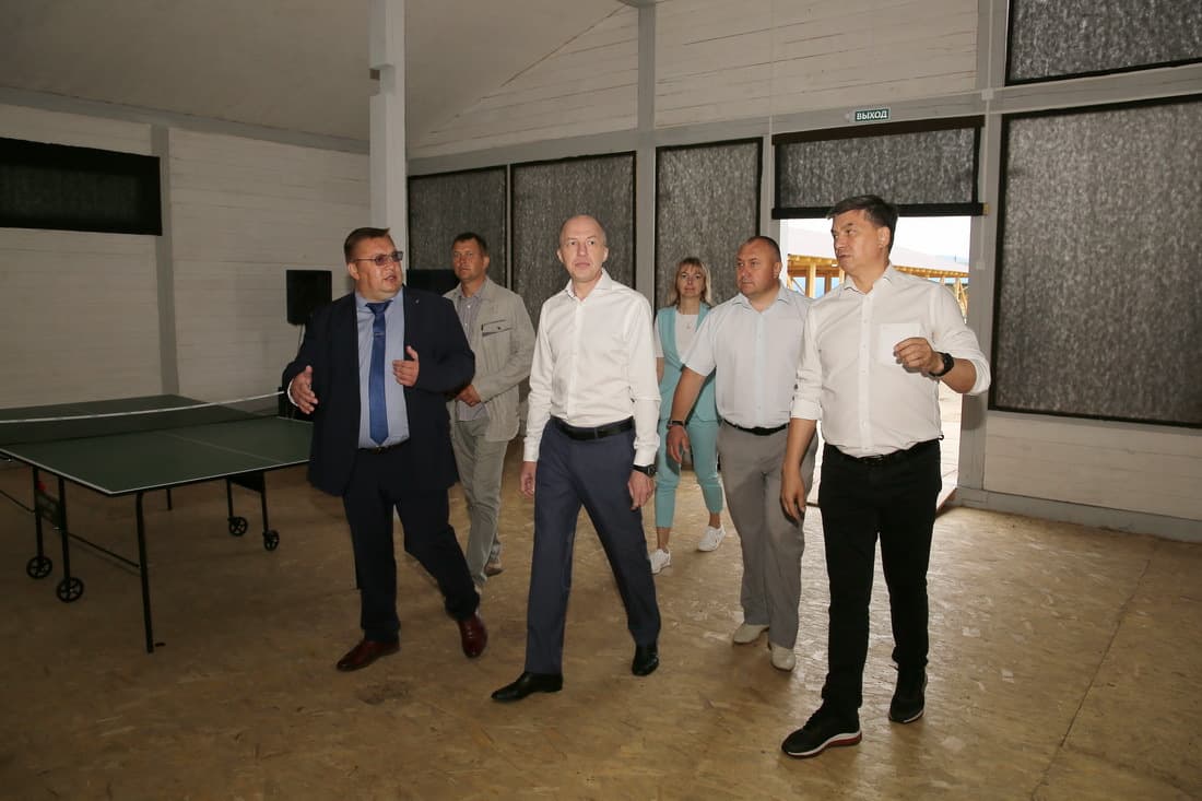 Олег Хорохордин навестил детей из ЛНР в лагере «Кедровый»