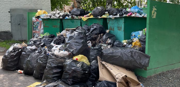 Бывшего директора «Кызыл-Озек-сервис» наказали за мусорный коллапс в Горно-Алтайске