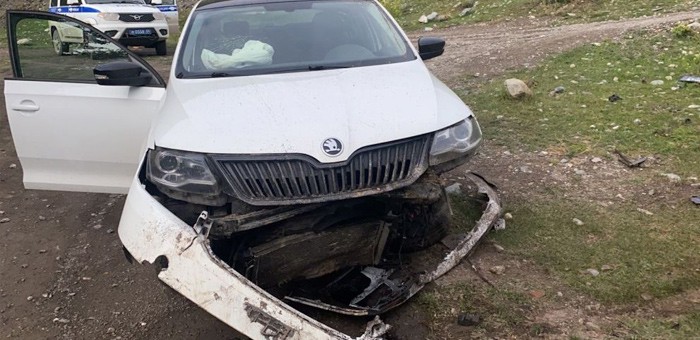 17-летняя туристка госпитализирована после ДТП в Чибите