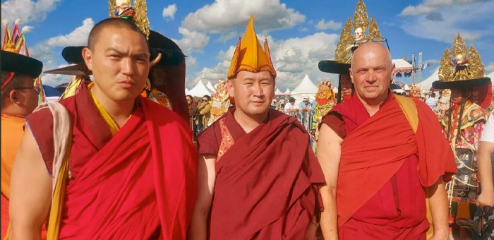Алтайские буддисты посетили религиозный праздник в Монголии