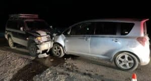001-Праздновал рождение сына: разбил автомобиль жены, повредил чужой и покалечил друга