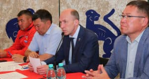 Глава республики встретился с жителями Кош-Агачского района