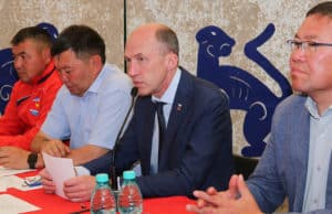 Глава республики встретился с жителями Кош-Агачского района
