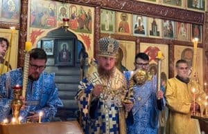 Православные сегодня отмечают Успение Пресвятой Богородицы Православные сегодня отмечают Успение Пресвятой Богородицы