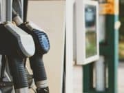 Бензин в Республике Алтай подешевел на 1% Бензин в Республике Алтай подешевел на 1%