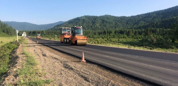 Продолжается ремонт дороги «Подъезд Талда – Тюнгур»
