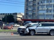 Toyota Land Cruiser и Nissan X-Trail столкнулись в Горно-Алтайске Toyota Land Cruiser и Nissan X-Trail столкнулись в Горно-Алтайске