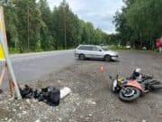 На Алтае мотоциклист из Барнаула нарушил ПДД и устроил аварию На Алтае мотоциклист из Барнаула нарушил ПДД и устроил аварию