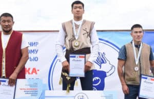 Победителем «Игр Ирбизека» стал Буучай Сандыков из Онгудайского района Победителем «Игр Ирбизека» стал Буучай Сандыков из Онгудайского района