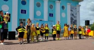 На фестивале «Золотая пчелка Горного Алтая» продано почти 2 тонны меда На фестивале «Золотая пчелка Горного Алтая» продано почти 2 тонны меда