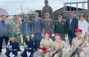 Бойцу из Кош-Агачского района вручили медаль «За отвагу» Бойцу из Кош-Агачского района вручили медаль «За отвагу»