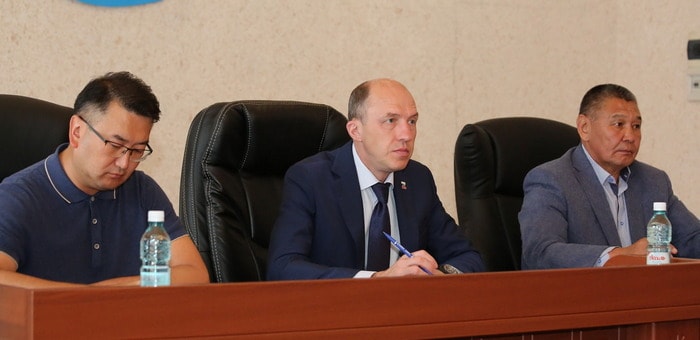 Глава республики встретился с жителями Онгудайского района