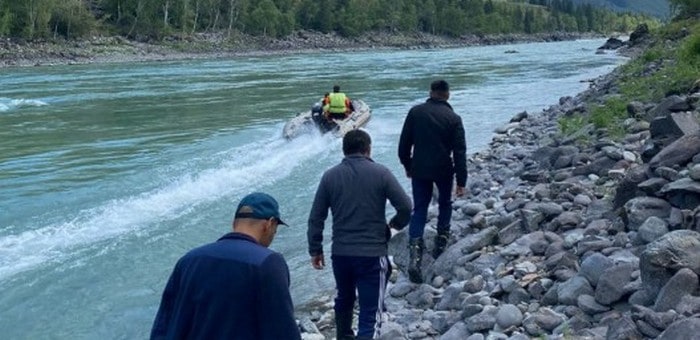 СК сообщил подробности пропажи жителя Онгудая: лодку унесло течением в Катунь