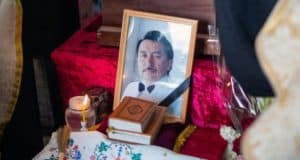 В Горно-Алтайске простились с Кара Маймановым