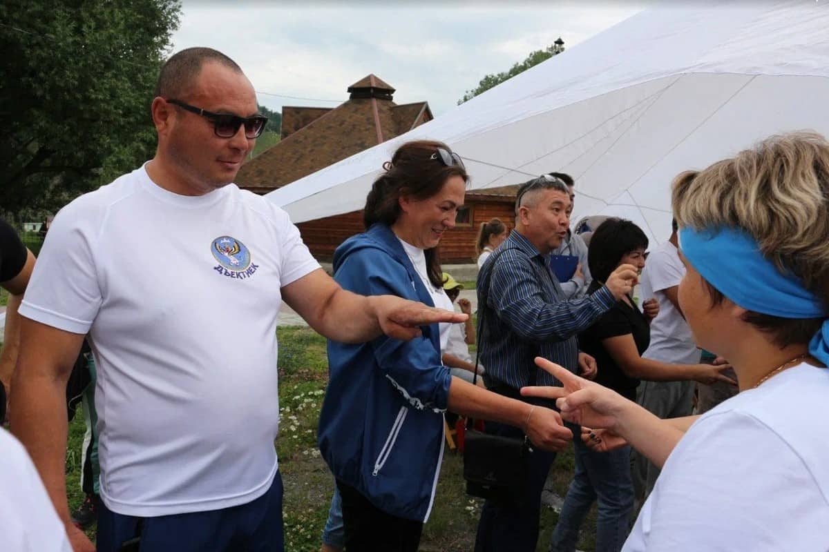 Фестиваль дворовых игр «ТОСовка» и «День соседей» прошли в Шебалино 