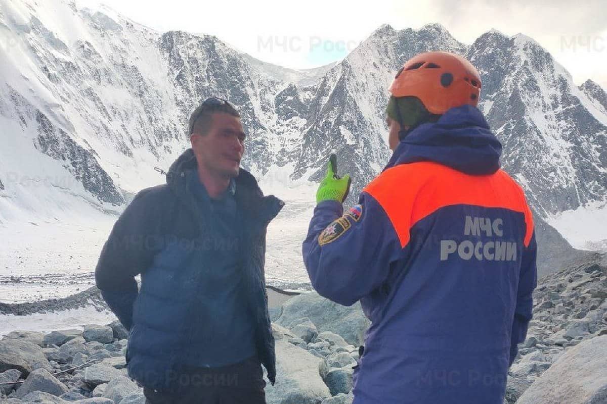 На Алтае развернули спасательную операцию ради застрявшего в горах туриста
