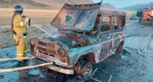 В Кош-Агачском районе сгорел УАЗ