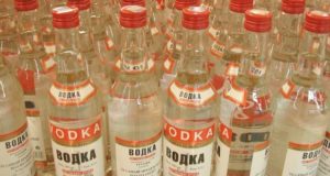 Сельчанка незаконно продала бутылку водки и получила многотысячный штраф Сельчанка незаконно продала бутылку водки и получила многотысячный штраф
