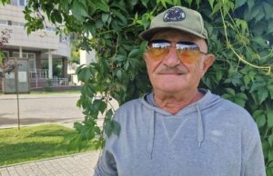 На пруду в Еланде пенсионер спас тонущую девочку