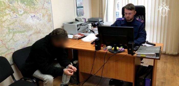 Молодой майминец получил 15 лет колонии за жестокое убийство дедушки и ранение бабушки