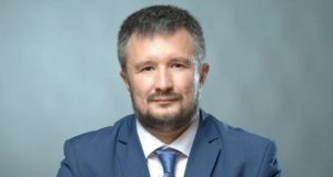 Заголовок: Председателем Чемальского райсовета избран Роман Шевченко