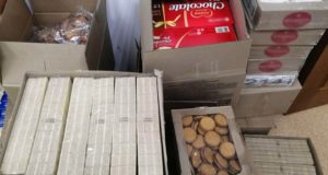 На Алтае иностранцу не дали вывезти из России больше 100 кг сладостей