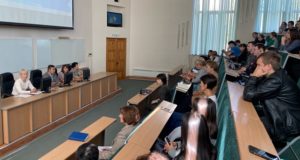 Студентам ГАГУ рассказали о дефиците кадров в образовании