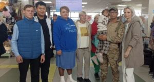 В аэропорту Горно-Алтайска встретили бойца, прибывшего со спецоперации