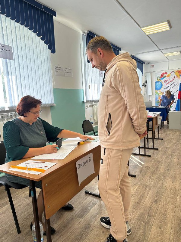 Главы районов и депутаты проголосовали на выборах в Республике Алтай 